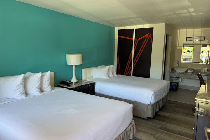 Room 12 of 15