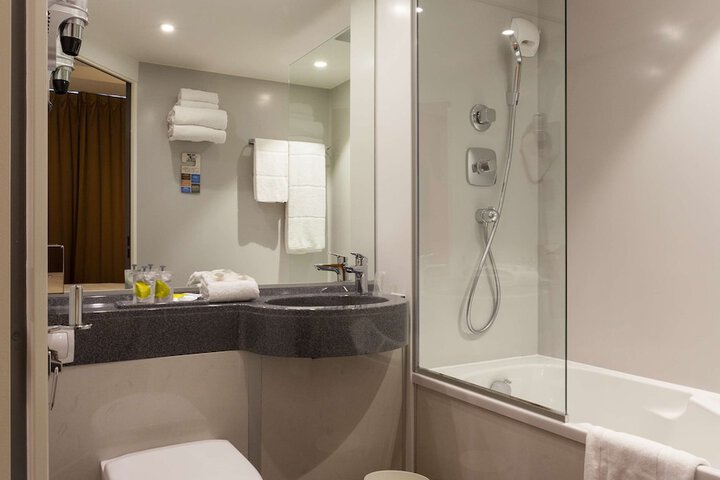 Clean Restrooms