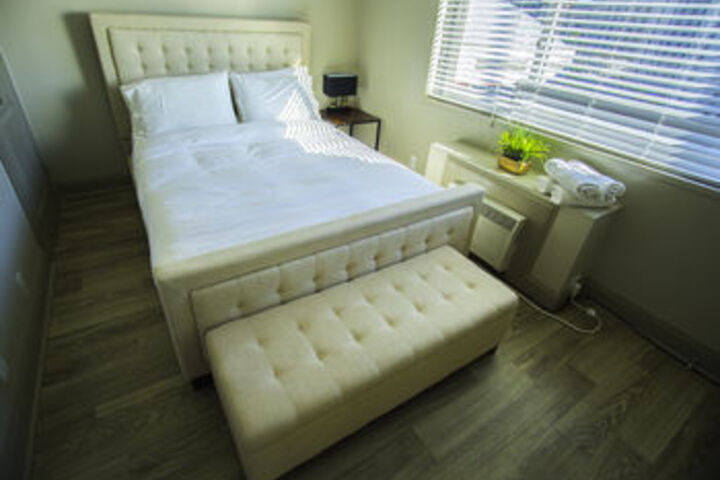 Room 8 of 30