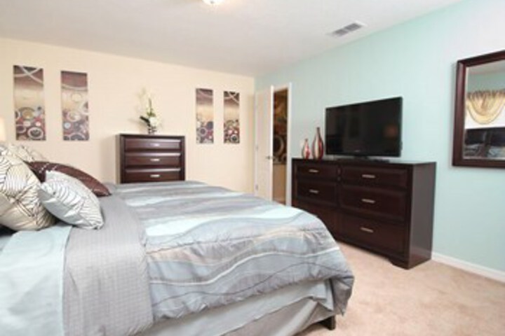 Room 33 of 35