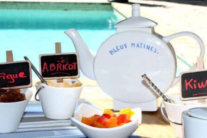 Breakfast/Coffee Service 8 of 17