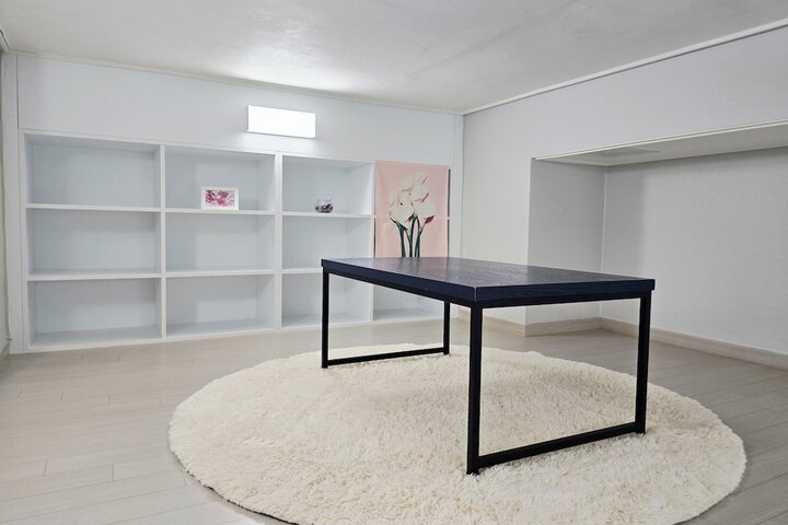 Room 12 of 29
