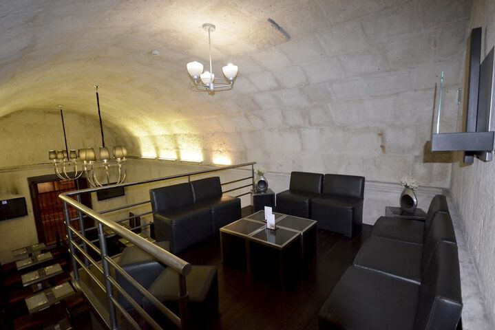 Dining Photos