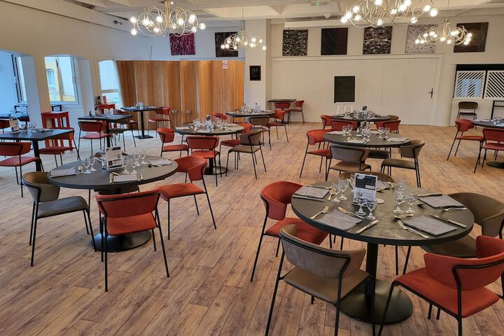 Dining 88 of 154