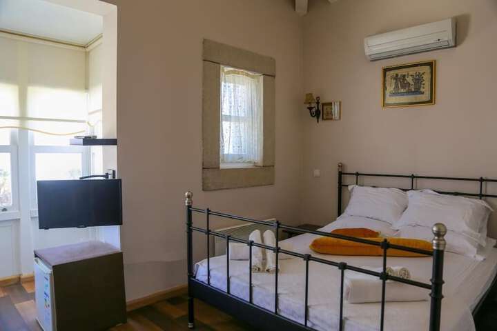 Room 26 of 43