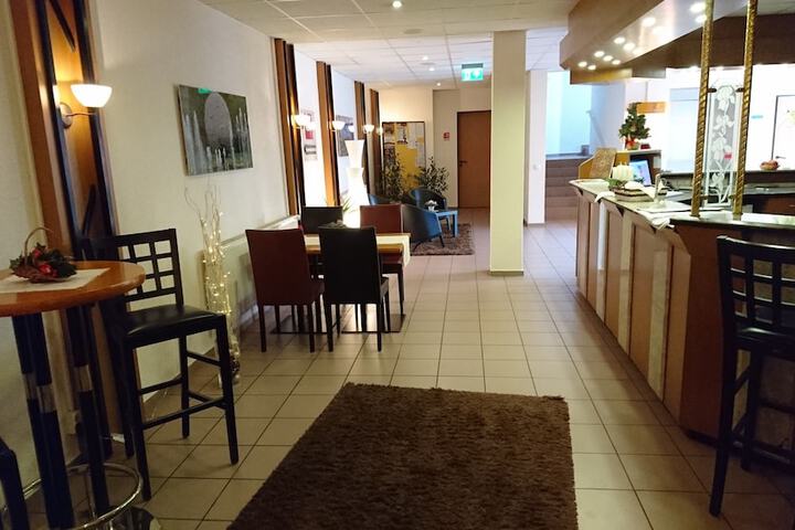 Guest Lobby