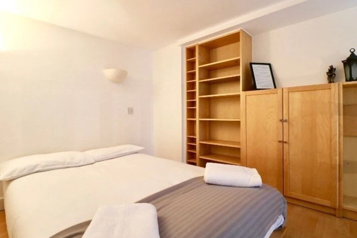 Room 3 of 11