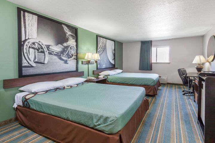 2 Double Beds (1 of 3)