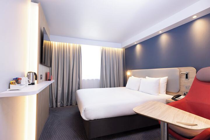Room 15 of 61