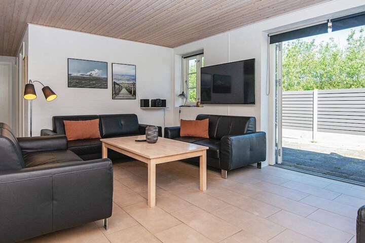 General 4 of 48