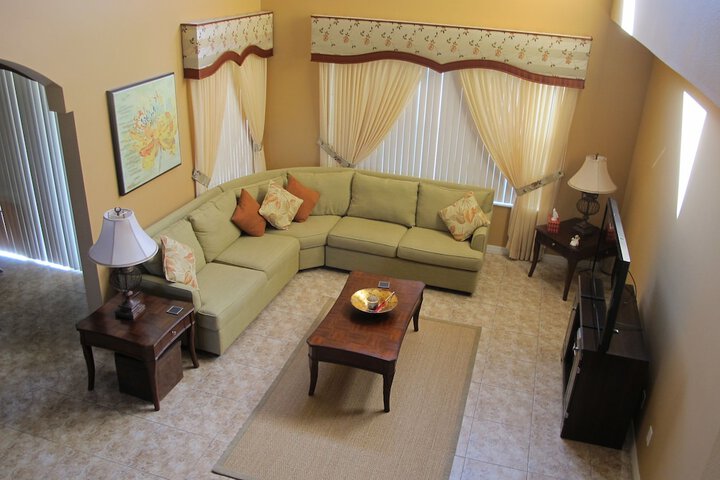 Room 28 of 45