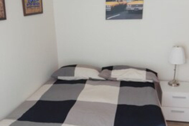 Room 15 of 16