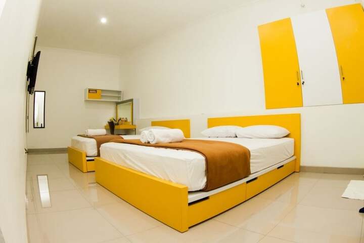 Room 4 of 44