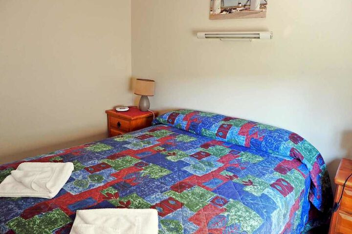 Room 25 of 106
