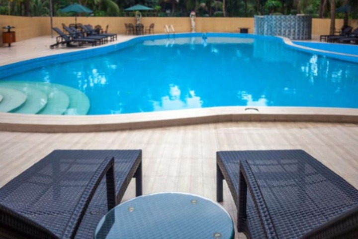 Pool 6 of 21