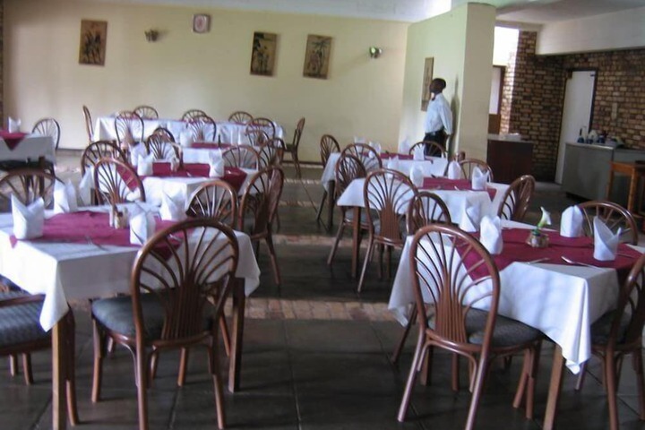 Dining 47 of 91