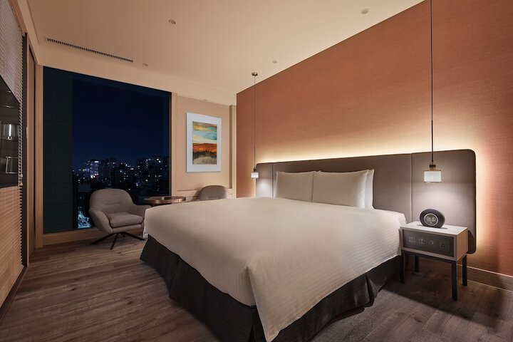 Room 9 of 46