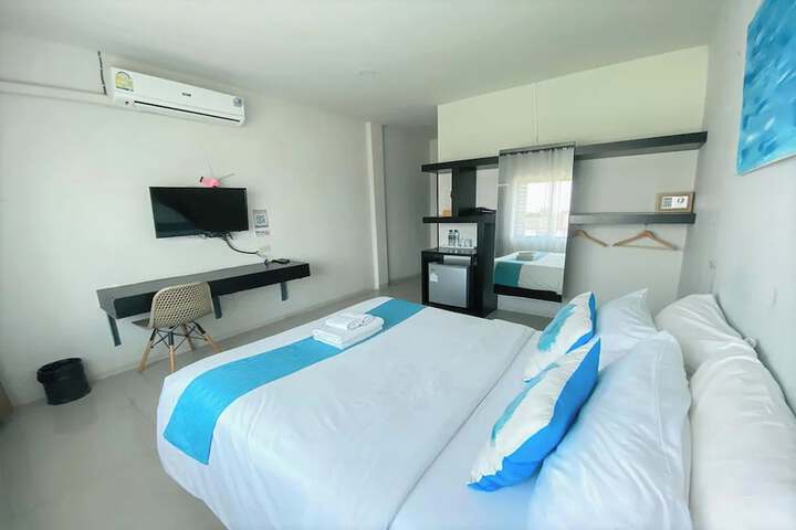 Room 14 of 43