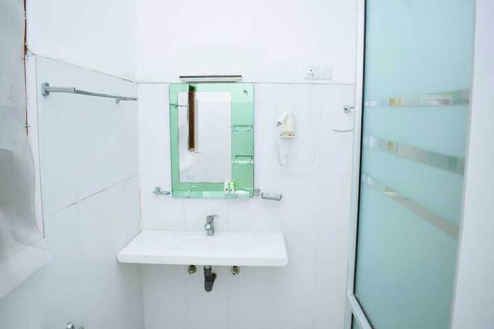 Room 21 of 29