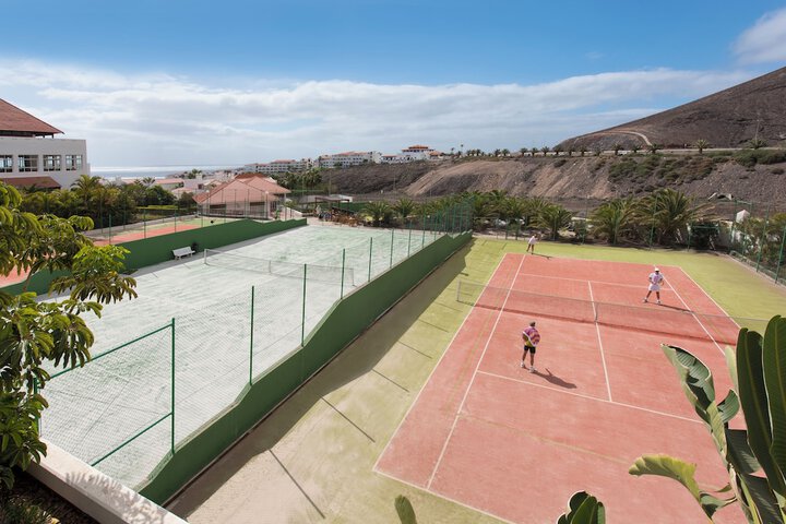 Tennis court