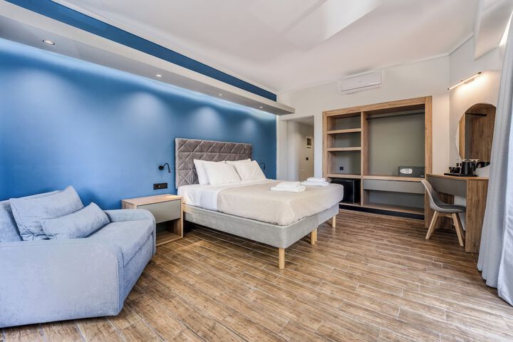 Room 18 of 37