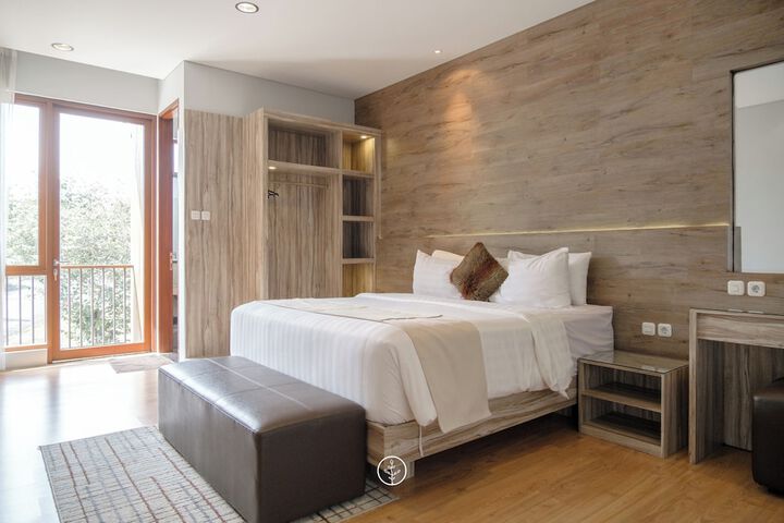 Room 3 of 48