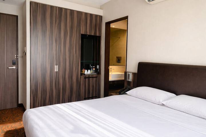 Room 40 of 104