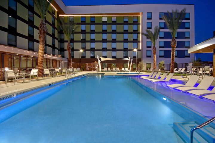 Pool 33 of 70