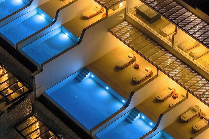 Pool 114 of 144