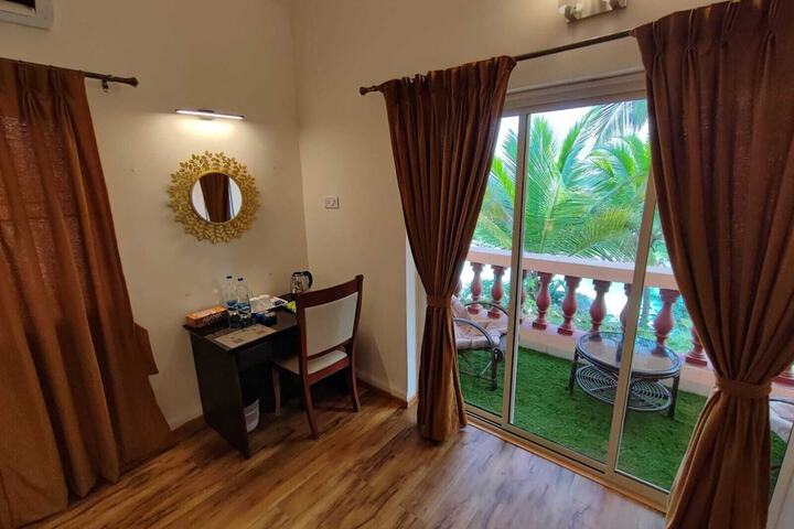 Room 28 of 120