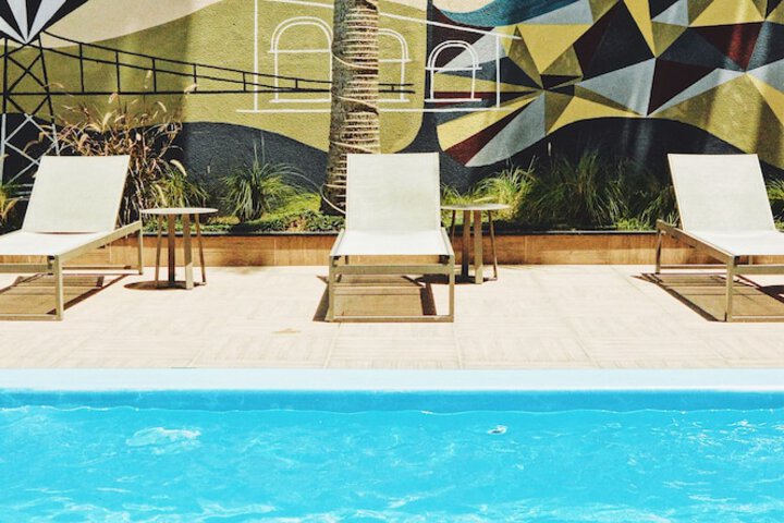 Pool 59 of 90
