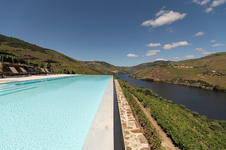 Quinta de São Luiz - The Vine House