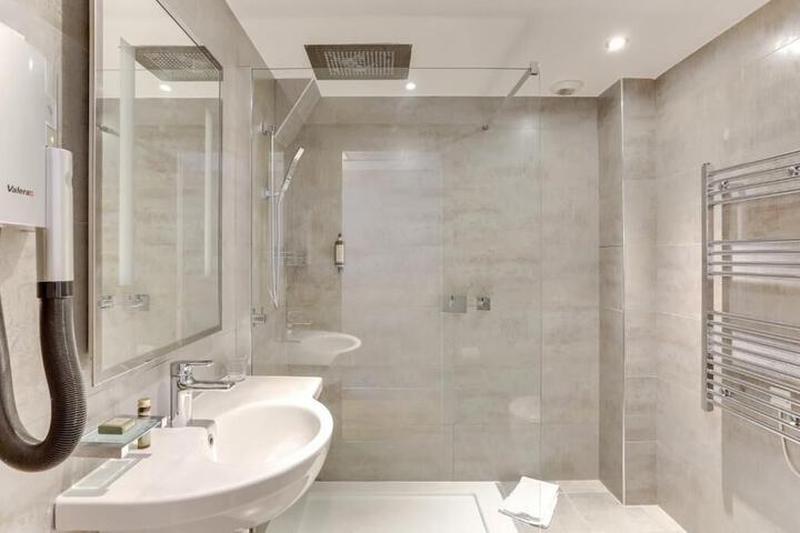 Bathroom Interior Photo