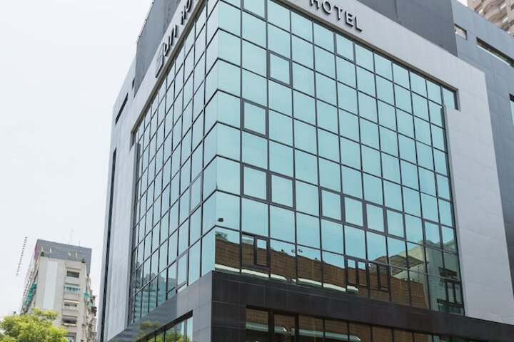 Hotel 63 of 63