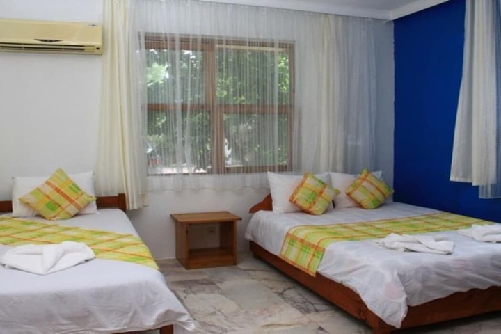 Room 6 of 20