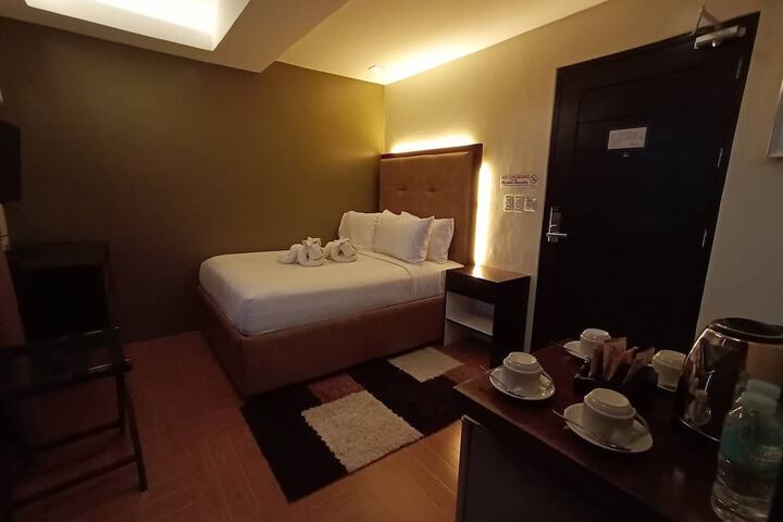 Room 30 of 63