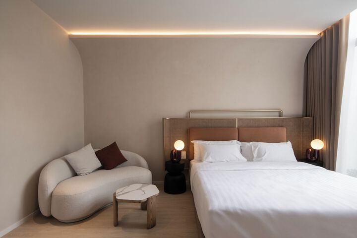 Room 7 of 52