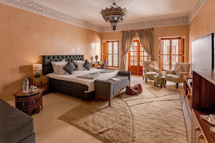 Room 5 of 94