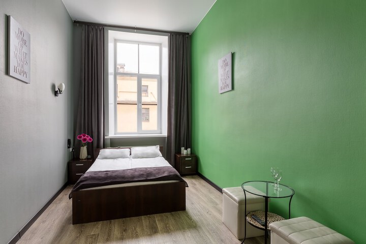 Room 7 of 30