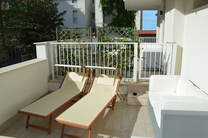 Terrace/Patio 60 of 140