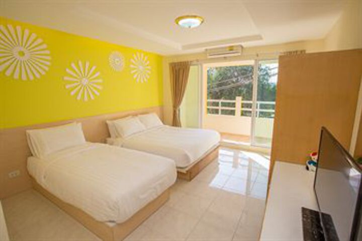 Room 17 of 34