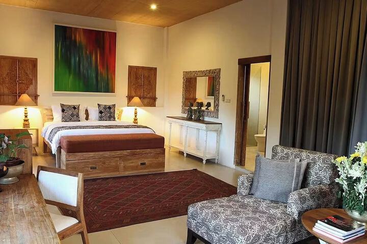 Room 15 of 49
