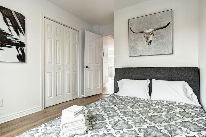 Room 8 of 23