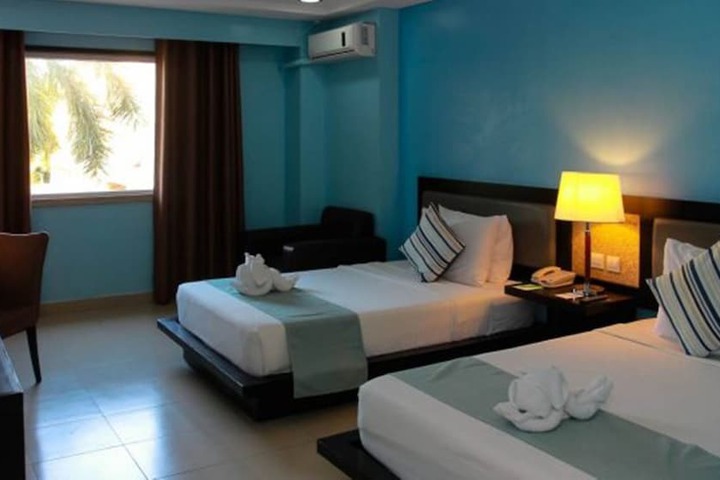 Room 28 of 70