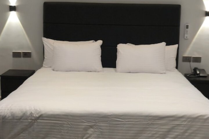 Room 68 of 107