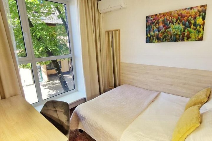 Room 43 of 80