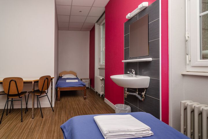 Room 11 of 26
