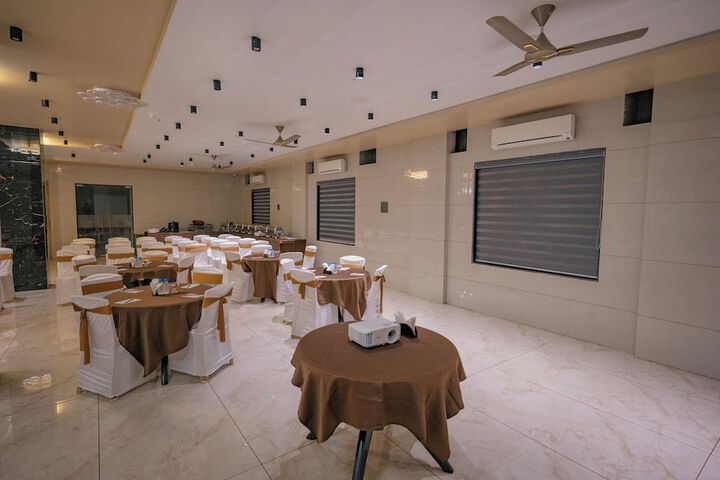 Ballroom/Hall 57 of 65
