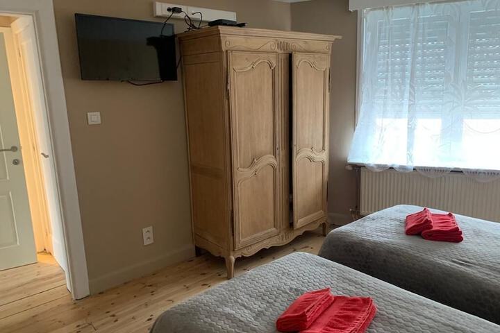 Room 16 of 17