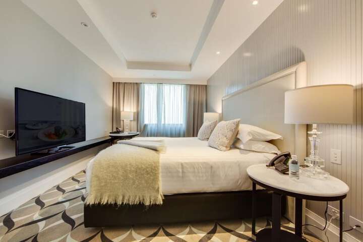 Room 12 of 40